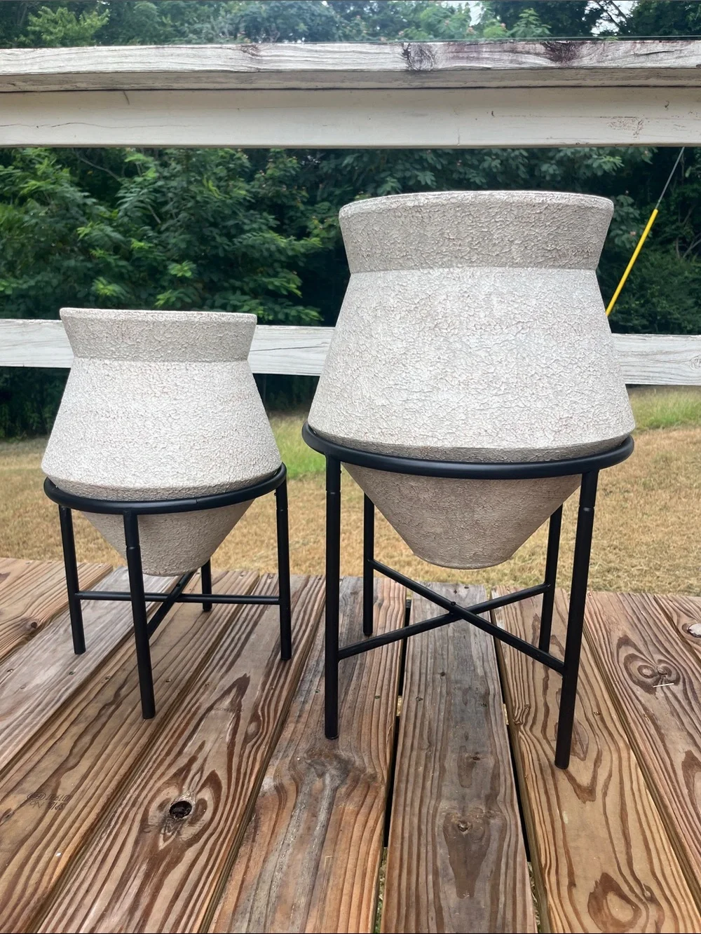 NEW LuxenHome 2pc Beige Cachepot Planter Cauldron Set with Black Stands